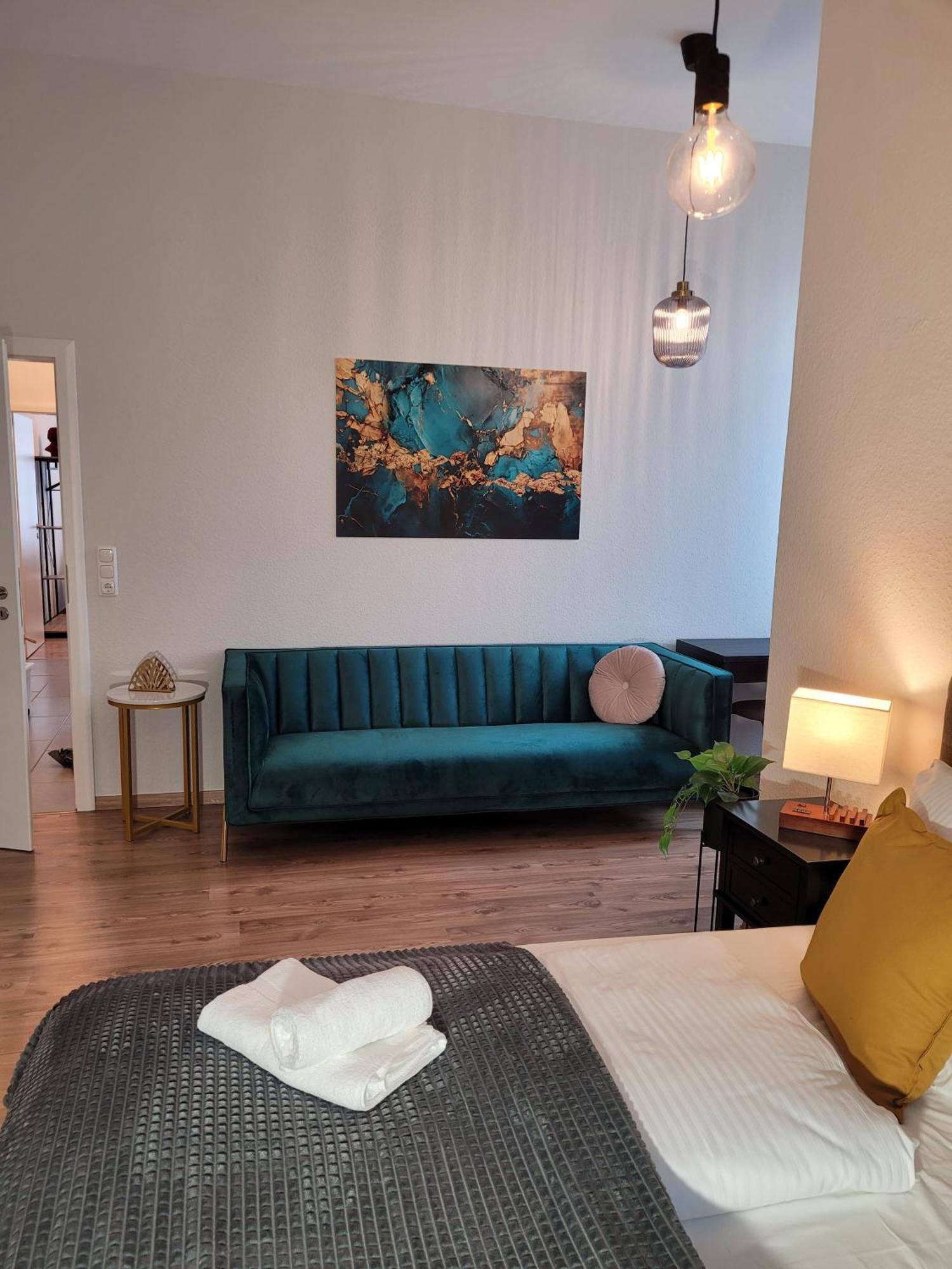 T21 - Apartment Direkt Im Zentrum Mit Parkplatz 켐니츠 외부 사진