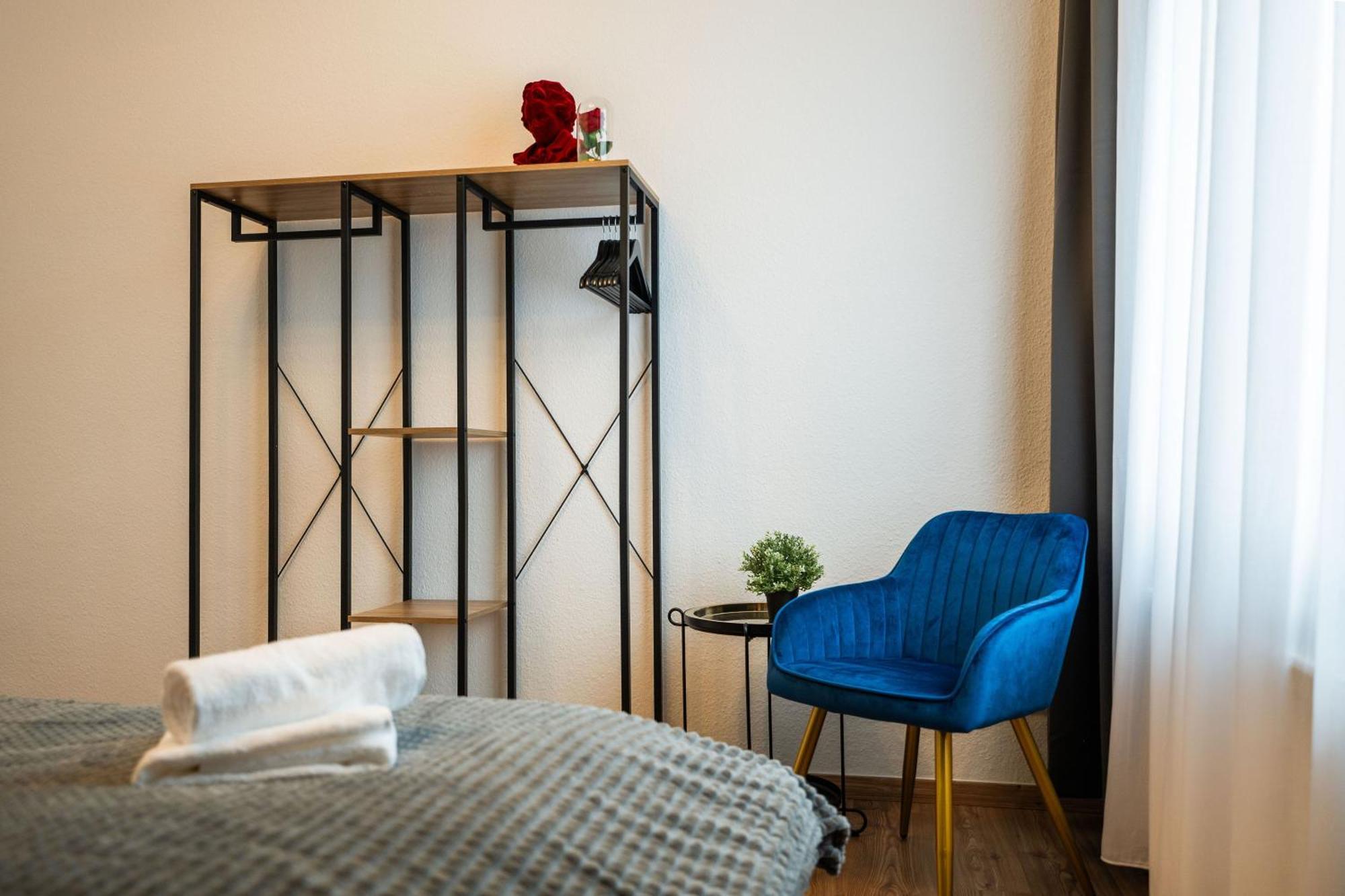 T21 - Apartment Direkt Im Zentrum Mit Parkplatz 켐니츠 외부 사진