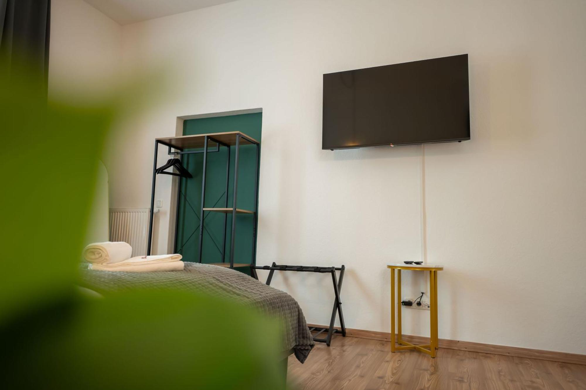 T21 - Apartment Direkt Im Zentrum Mit Parkplatz 켐니츠 외부 사진